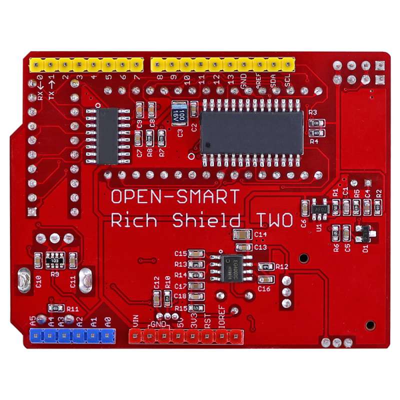 Shield monté sur Arduino avec affichage LED et joystick visible